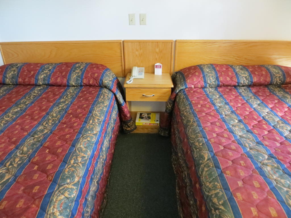 City Centre Motel Ванкувър Стая снимка